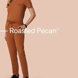 Mandala Orange Scrub Set petite